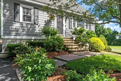 2 Pleasant Avenue, Chelmsford, MA 01824 - Photo 2