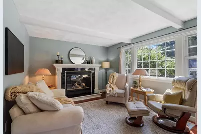 2 Pleasant Avenue, Chelmsford, MA 01824 - Photo 12