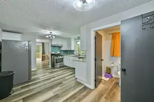 48 Central St, Auburn, MA 01501 - Photo 18