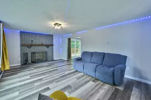 48 Central St, Auburn, MA 01501 - Photo 8