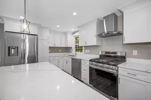 8 Galloway Rd, Chelmsford, MA 01824 - Photo 4