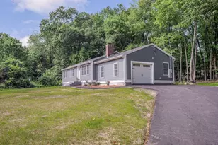 8 Galloway Rd, Chelmsford, MA 01824 - Photo 2