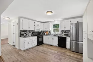 71 Whittier St, Haverhill, MA 01830 - Photo 2