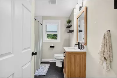 71 Whittier St, Haverhill, MA 01830 - Photo 14