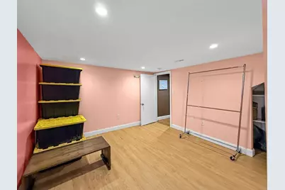 32 Fenley St, Revere, MA 02151 - Photo 28