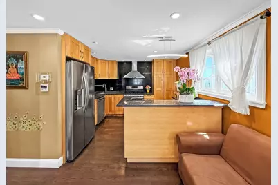 32 Fenley St, Revere, MA 02151 - Photo 10