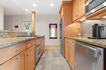65 E India Row #26G, Boston, MA 02110 - Photo 6