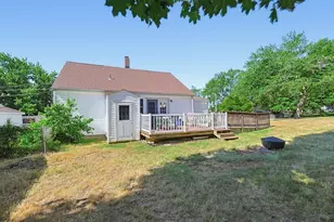 16 Lakeview St, Blackstone, MA 01504 - Photo 6