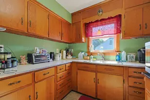 16 Lakeview St, Blackstone, MA 01504 - Photo 12