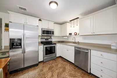121 Twin Brook Ln #121, Bellingham, MA 02019 - Photo 8
