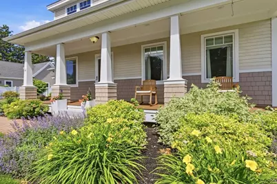 4 Chapel St #A, Newburyport, MA 01950 - Photo 2