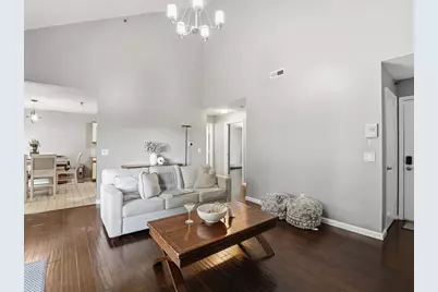 84 Tennis Plaza Rd #50, Dracut, MA 01826 - Photo 4