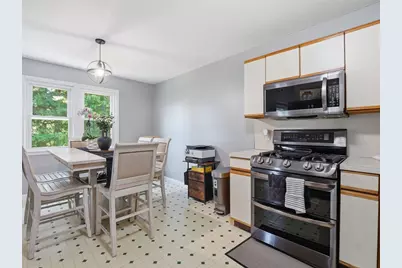 84 Tennis Plaza Rd #50, Dracut, MA 01826 - Photo 10