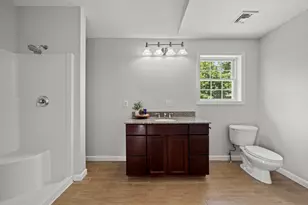 8 Woods Hill Cir, Woburn, MA 01801 - Photo 22