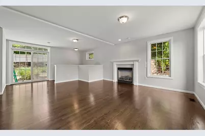 8 Woods Hill Cir, Woburn, MA 01801 - Photo 14