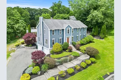 8 Woods Hill Cir, Woburn, MA 01801 - Photo 2