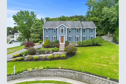 8 Woods Hill Cir, Woburn, MA 01801 - Photo 4