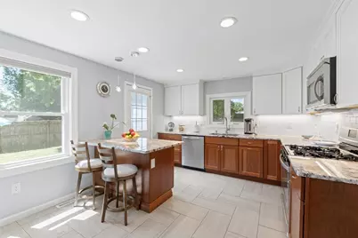 49 W Fountain St, Milford, MA 01757 - Photo 4