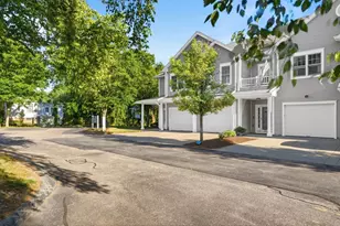 631 East St, Mansfield, MA 02048 - Photo 2