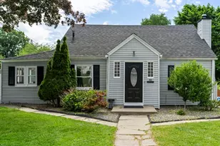 40 Calumet Ave, Worcester, MA 01606 - Photo 2