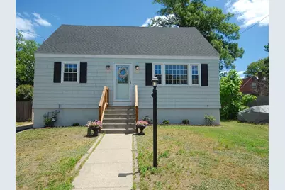 12 Edgewood Rd, Billerica, MA 01821 - Photo 2