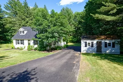 24 Woodland Rd, Uxbridge, MA 01569 - Photo 2