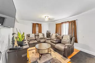 30 Bateman St, Boston, MA 02131 - Photo 16