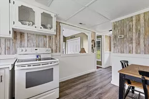 185 Linden St, Berlin, MA 01503 - Photo 14