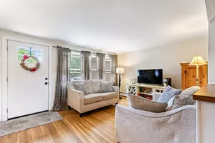 1096 Taunton Ave, Seekonk, MA 02771 - Photo 4