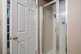 11 Dunkirk Ave, Worcester, MA 01604 - Photo 28