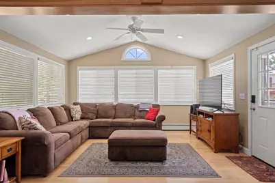 11 Dunkirk Ave, Worcester, MA 01604 - Photo 14
