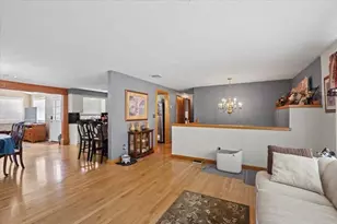 11 Dunkirk Ave, Worcester, MA 01604 - Photo 8