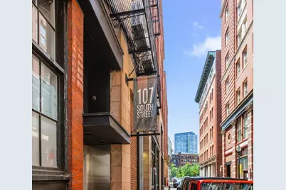 107 South St #2F, Boston, MA 02111 - Photo 4