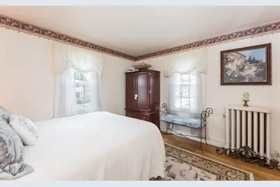 62 Evergreen Ave, Newton, MA 02466 - Photo 6