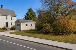 360 Merrimac St, Newburyport, MA 01950 - Photo 2