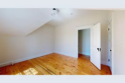 911 Pleasant St, Worcester, MA 01602 - Photo 32