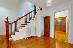 911 Pleasant St, Worcester, MA 01602 - Photo 20