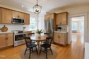 911 Pleasant St, Worcester, MA 01602 - Photo 2