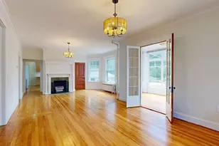 911 Pleasant St, Worcester, MA 01602 - Photo 18