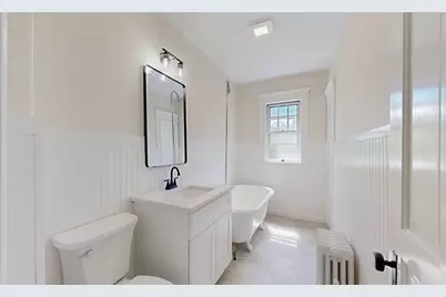 911 Pleasant St, Worcester, MA 01602 - Photo 28