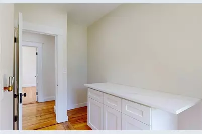 911 Pleasant St, Worcester, MA 01602 - Photo 30