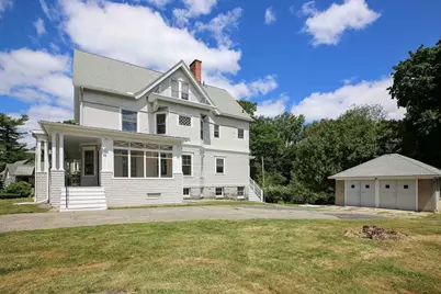 911 Pleasant St, Worcester, MA 01602 - Photo 40