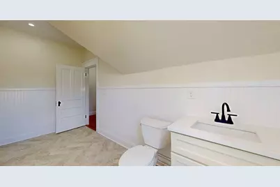 911 Pleasant St, Worcester, MA 01602 - Photo 38