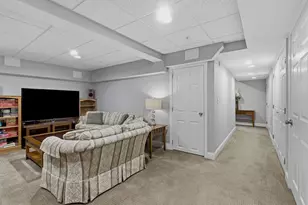 161 Broad St, Hudson, MA 01749 - Photo 18