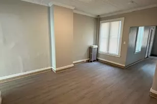 97 Newton St, Holyoke, MA 01040 - Photo 6