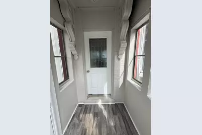 97 Newton St, Holyoke, MA 01040 - Photo 2