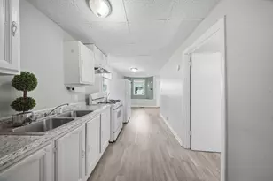 540 Armory St, Springfield, MA 01104 - Photo 6