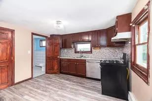 62 Butler St, Salem, MA 01970 - Photo 4