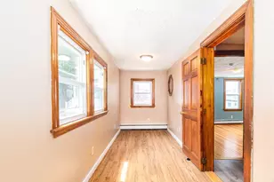 62 Butler St, Salem, MA 01970 - Photo 8