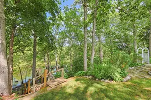 33 Crossman Ave, Attleboro, MA 02703 - Photo 2